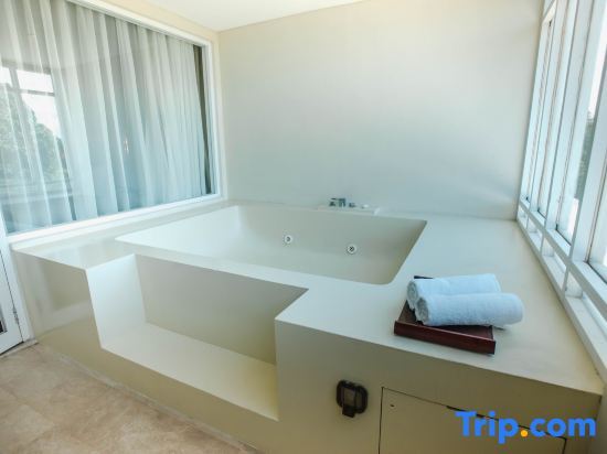 Sanur Resort Watujimbar