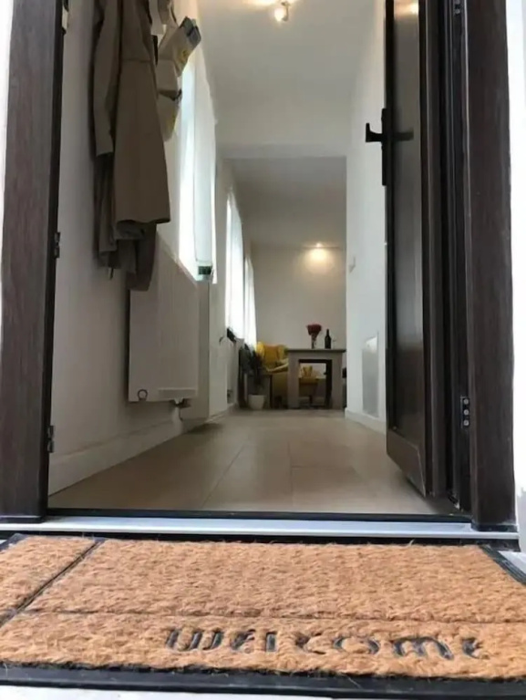 Apartment Palm Home