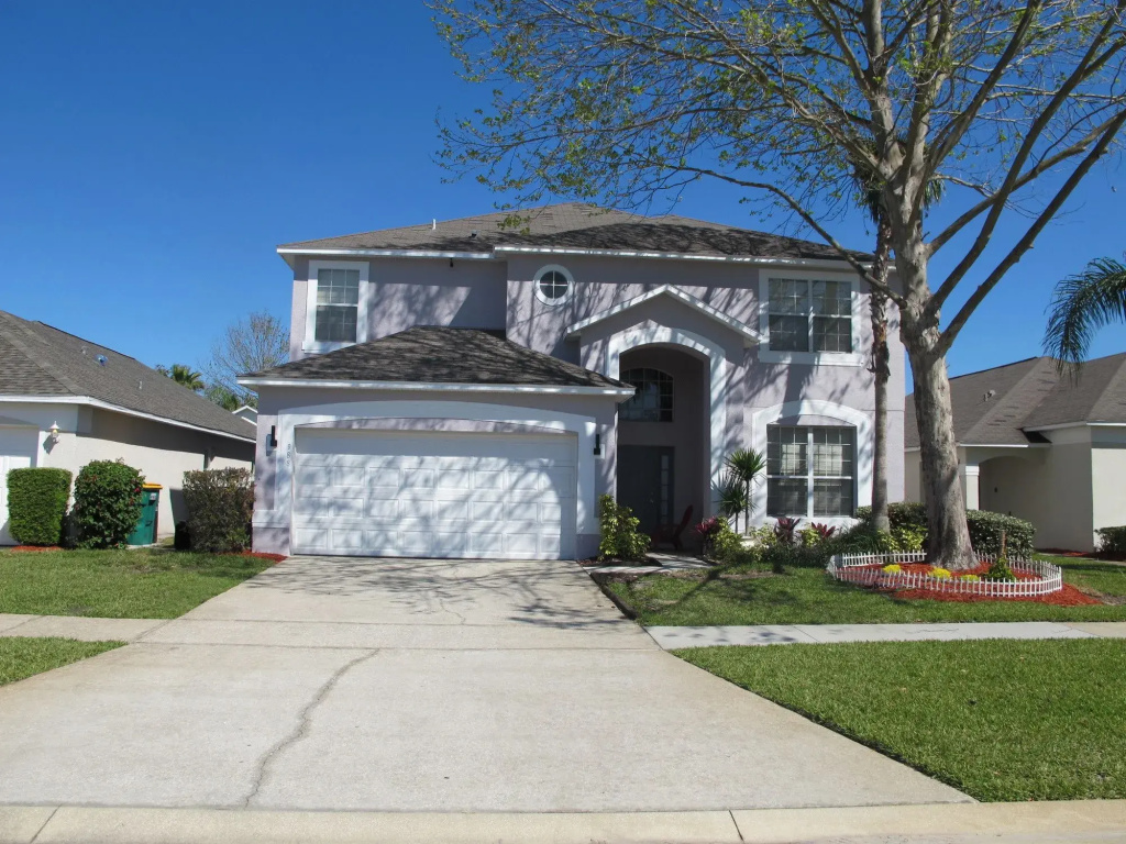 Lake Berkley 7BR Pool Home LB988