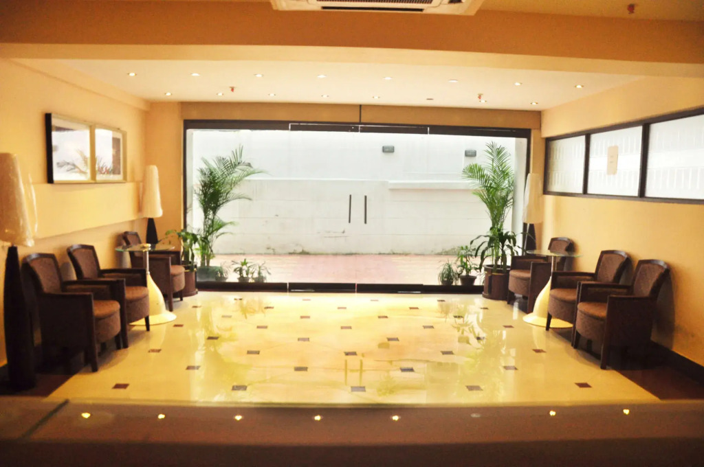Astoria Hotel - Kolkata by null