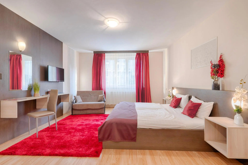 Standard Triple room