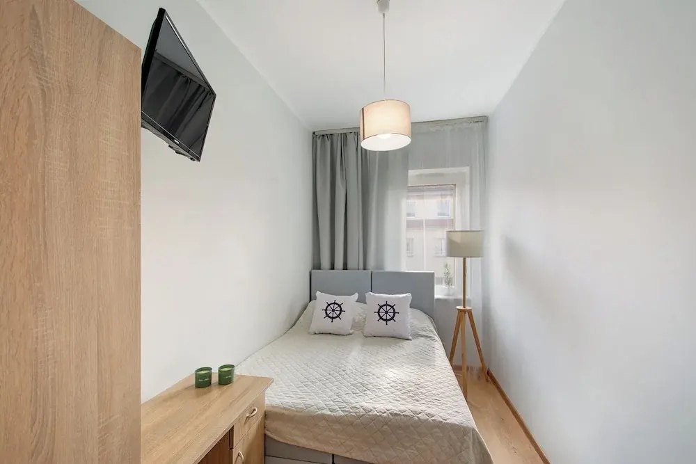 2 Bed Flat - Sleeps 8 - Parking - Wifi