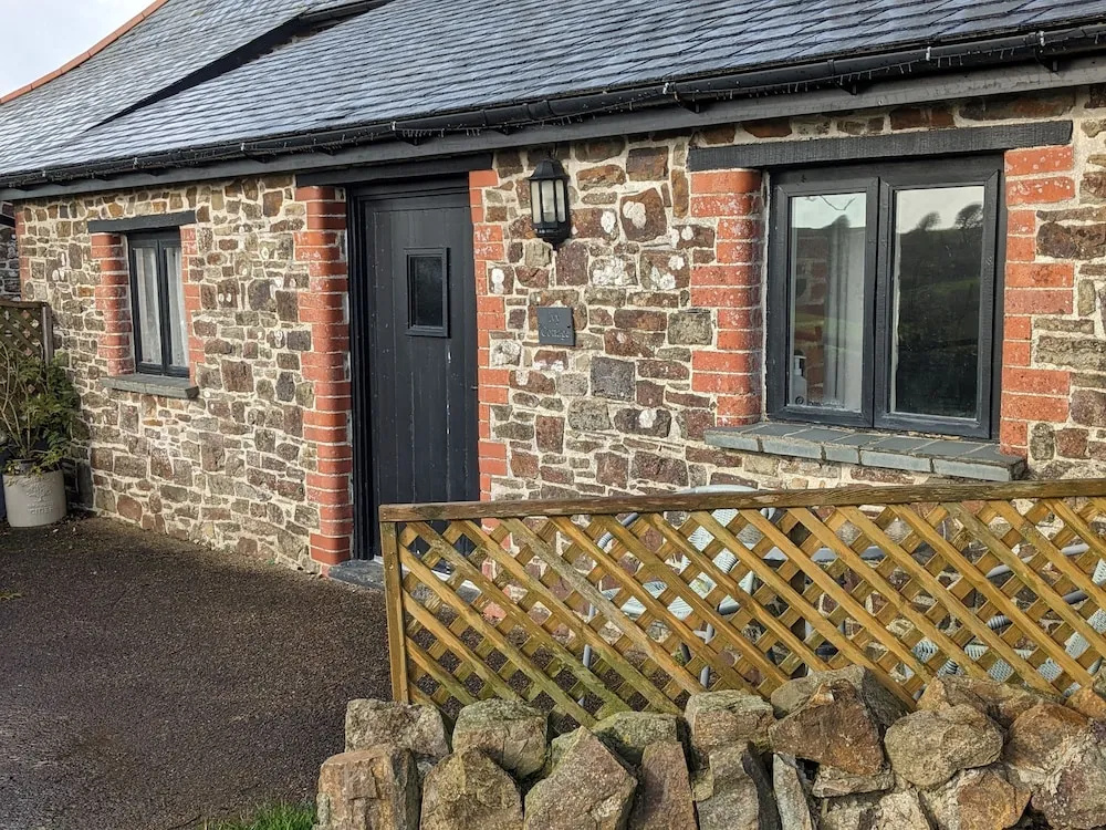 Elegant and Secluded 1-bed Cottage Near Bideford