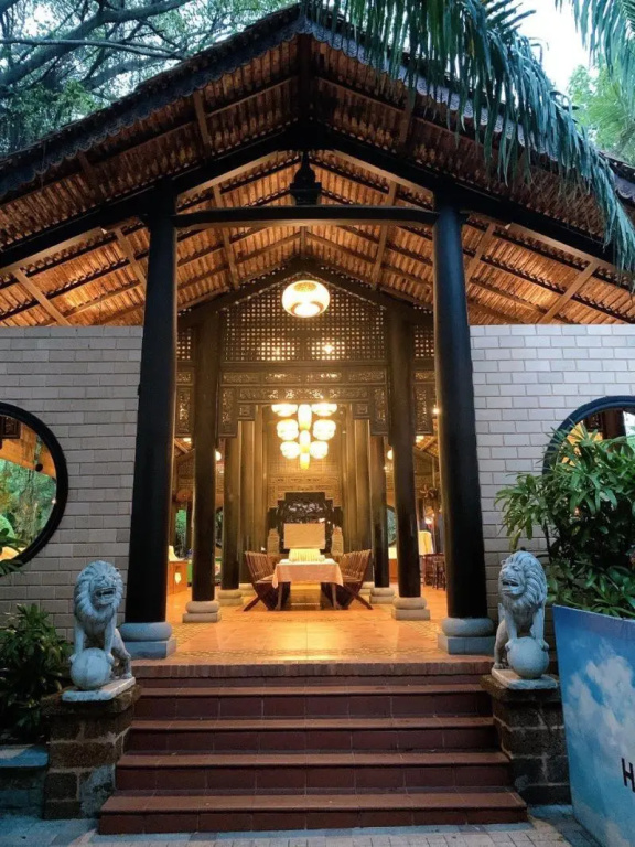 Lobby & Reception