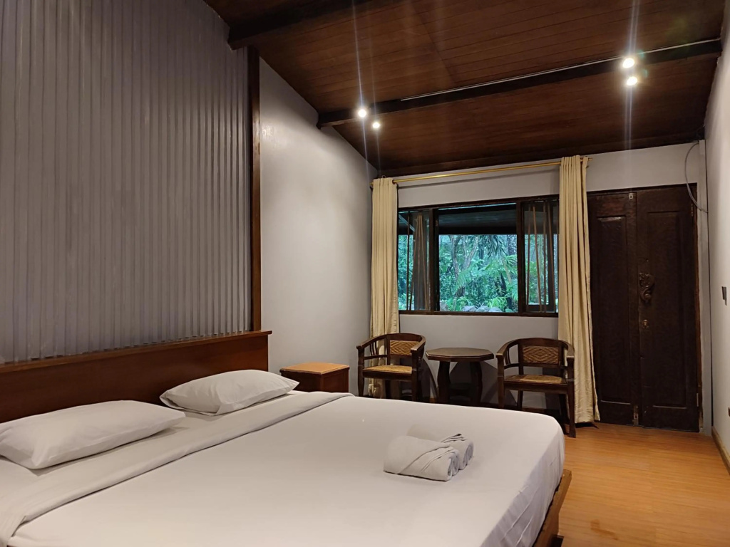 Imah Seniman Hotel in Lembang
