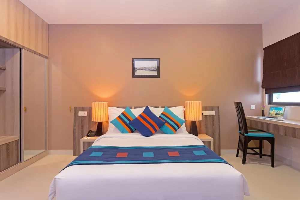 Champa Central Hotel