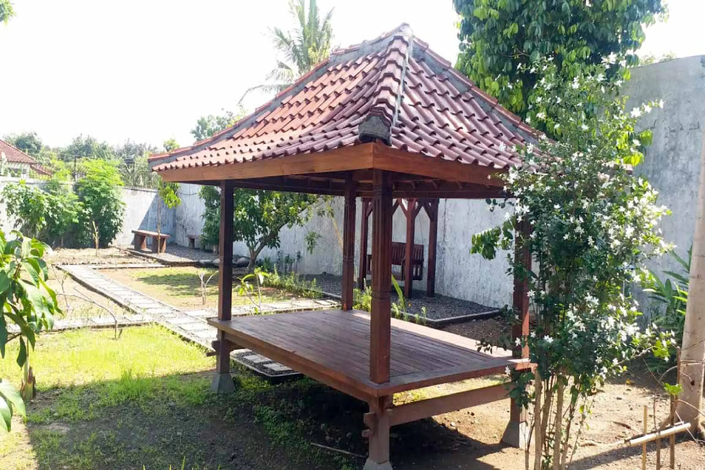 RedDoorz Syariah near Lombok Epicentrum Mall