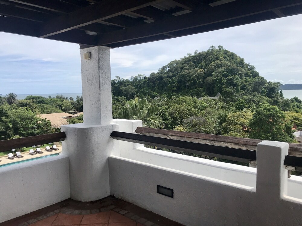 Balcony & Terrace
