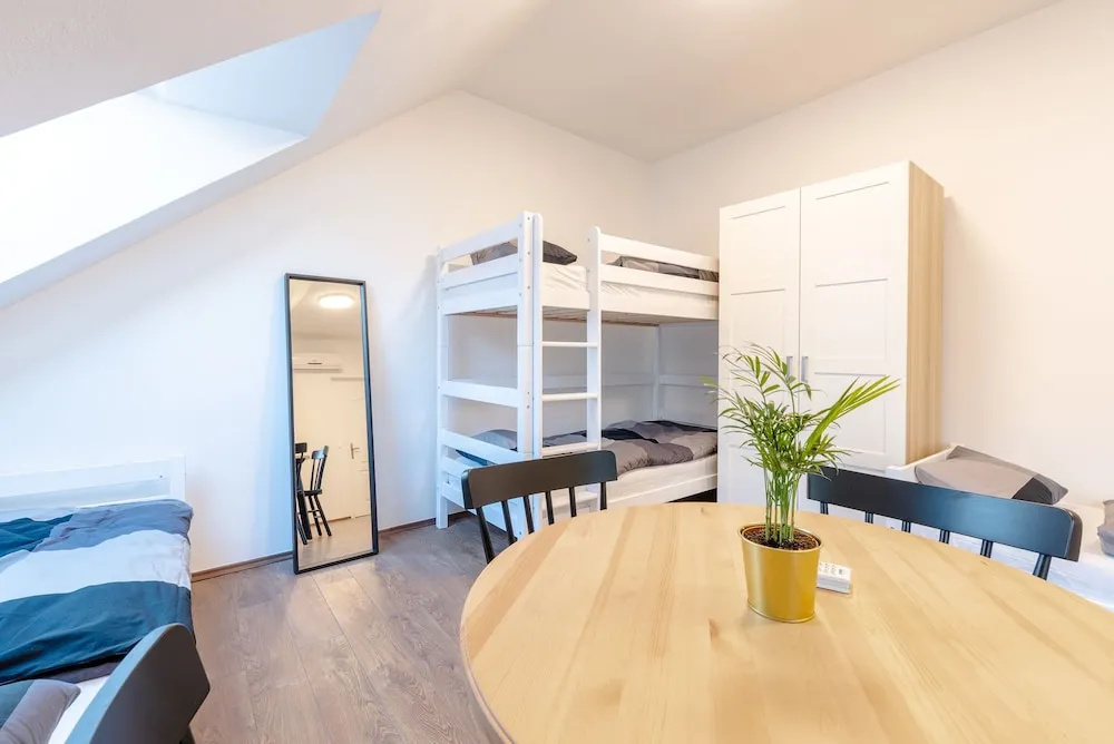 Classic Quadruple room