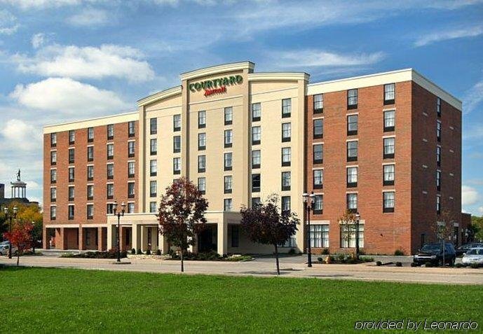 Courtyard by Marriott Hamilton image