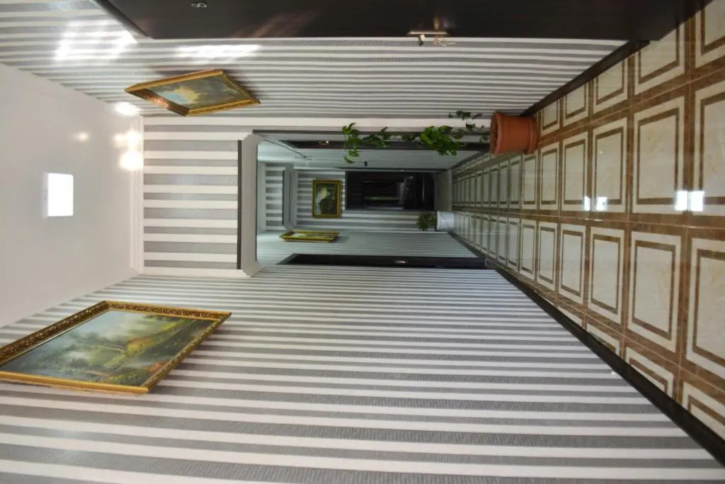 Economy room