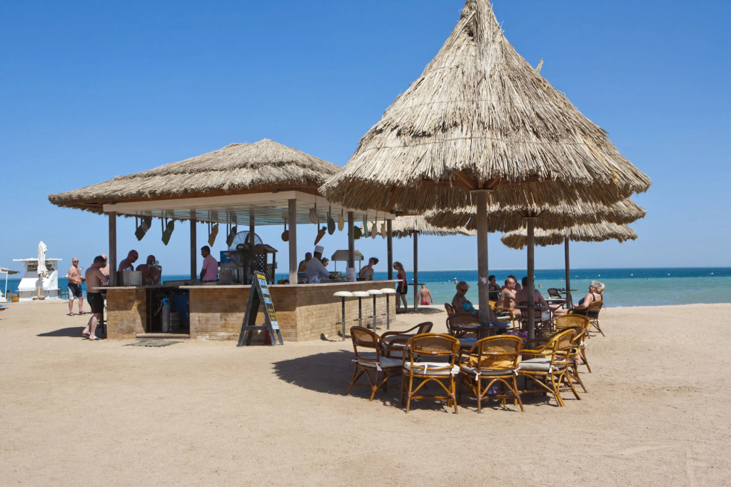 Beach & Waterfront