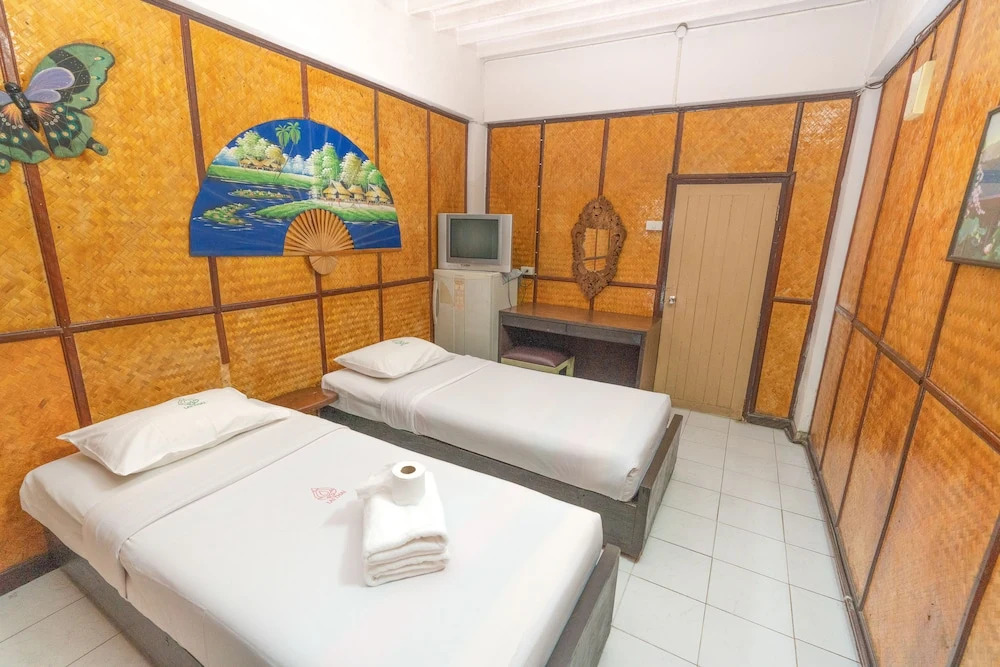 標準三人房，單人床