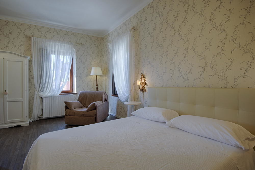 gallery_image_hidden_13