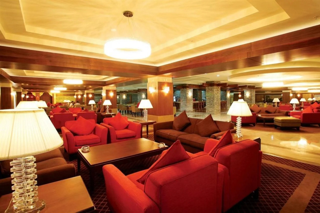 Lobby & Reception