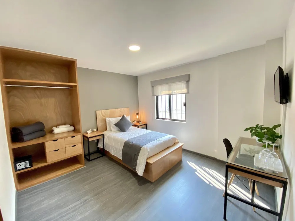 Economy room