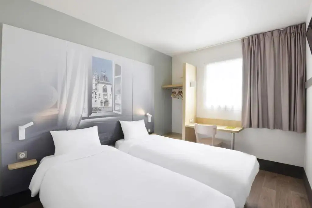 Standard Double room (twin beds)