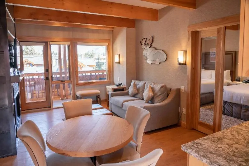 2 Bedrooms Standard Double room with balcony (full double bed)