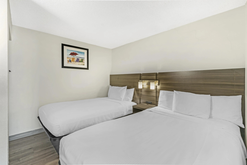 Quadruple Suite