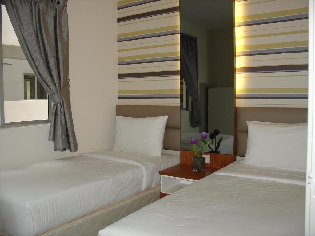 Duta Hotel & Residence