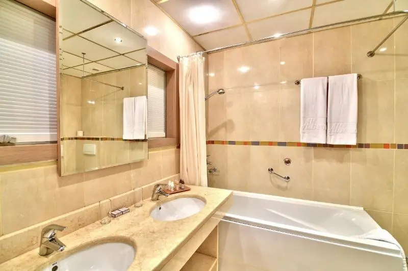 Deluxe Studio with balcony