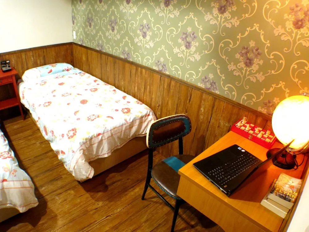 Economy Double room (twin beds)