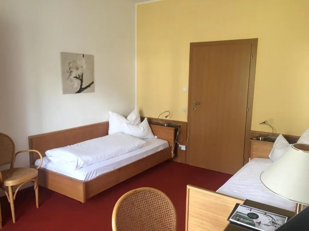 Standard Double room with balcony (twin beds)