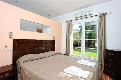 E Caselle Villas Hotelieres