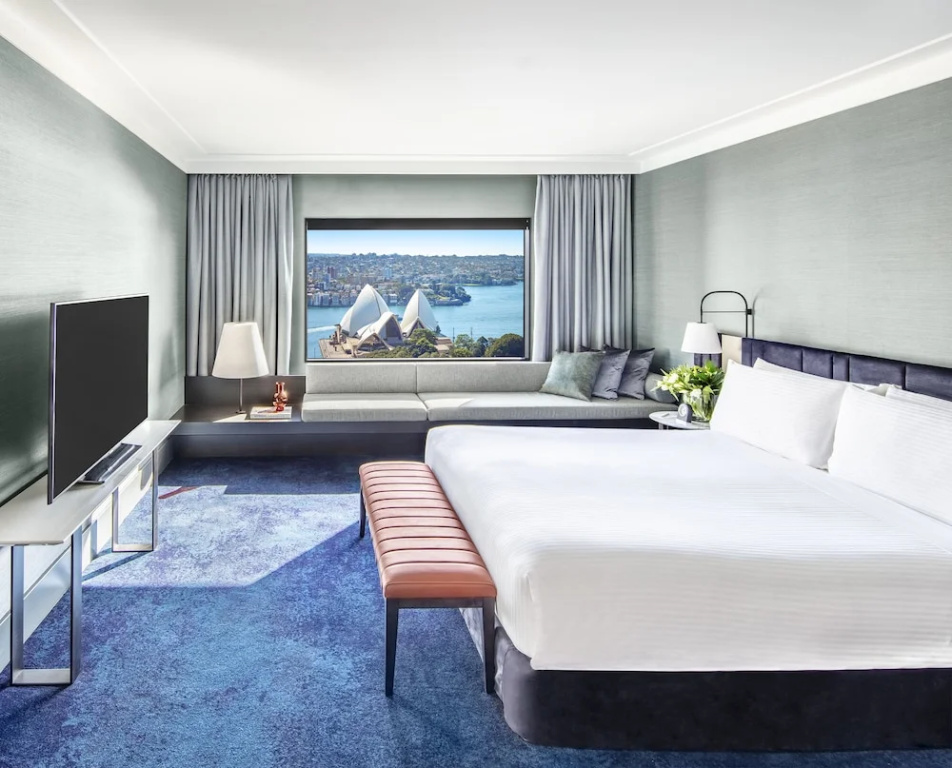 Classic Double room with Opera House view (full double bed)