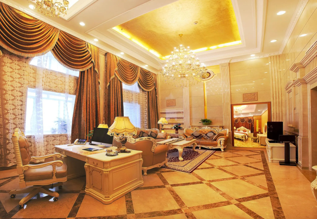 Lobby & Reception