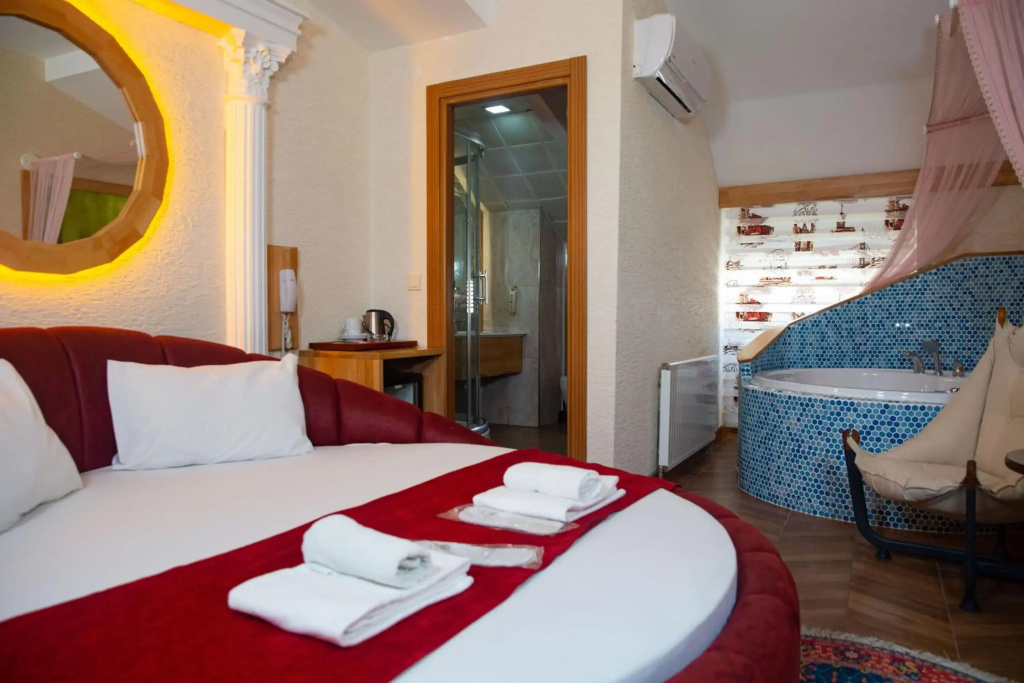 Отель Emirtimes Hotel Kadikoy в Стамбуле