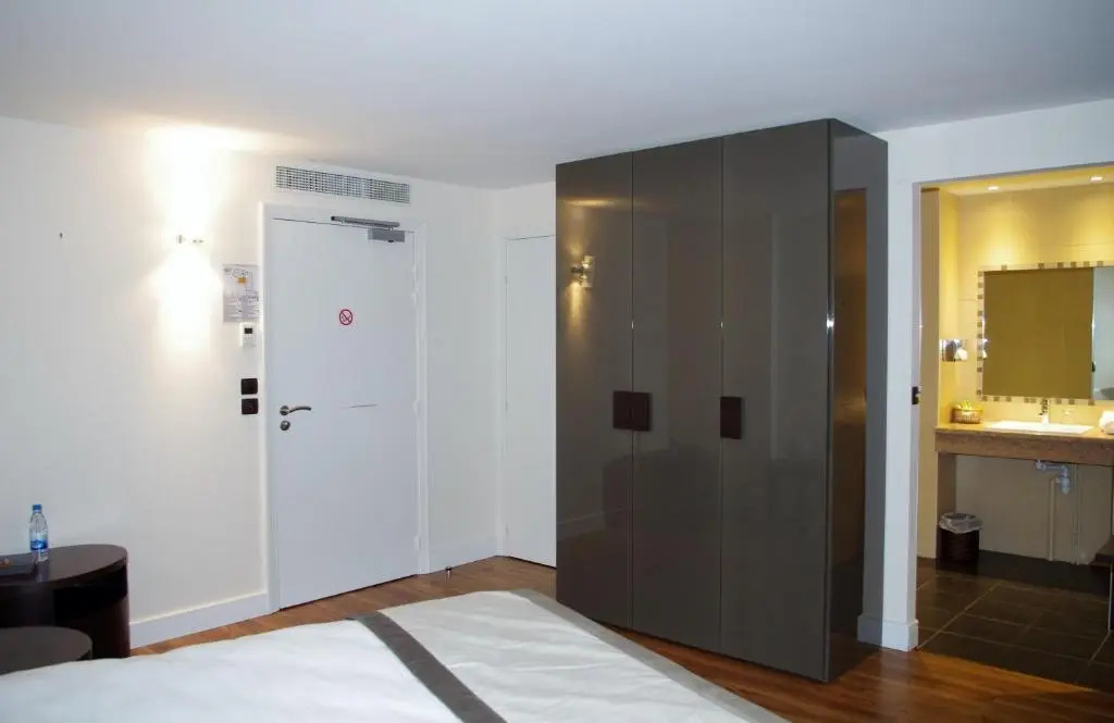 Le Place Neuve - Chambres