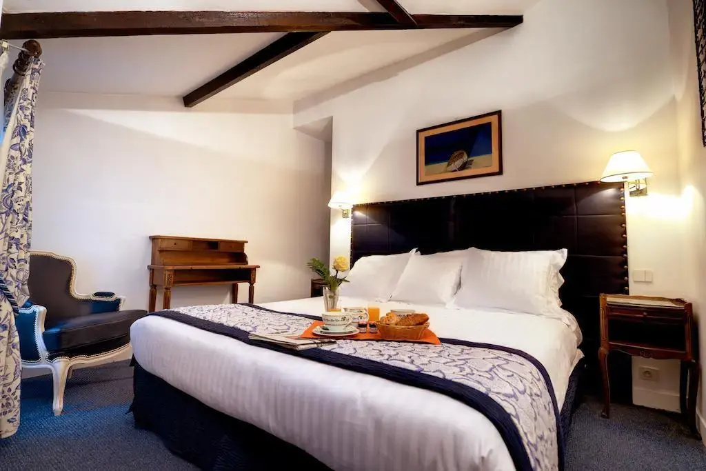 Relais Hotel Du Vieux Paris 32