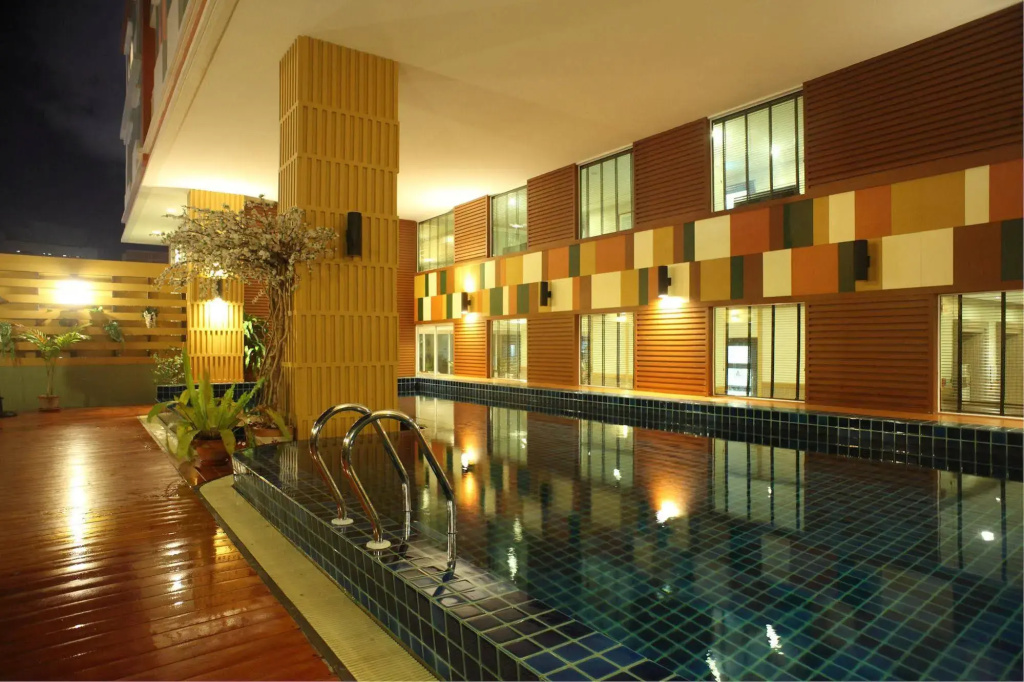 Prom Ratchada Thailand Cultural Centre Hotel — фото