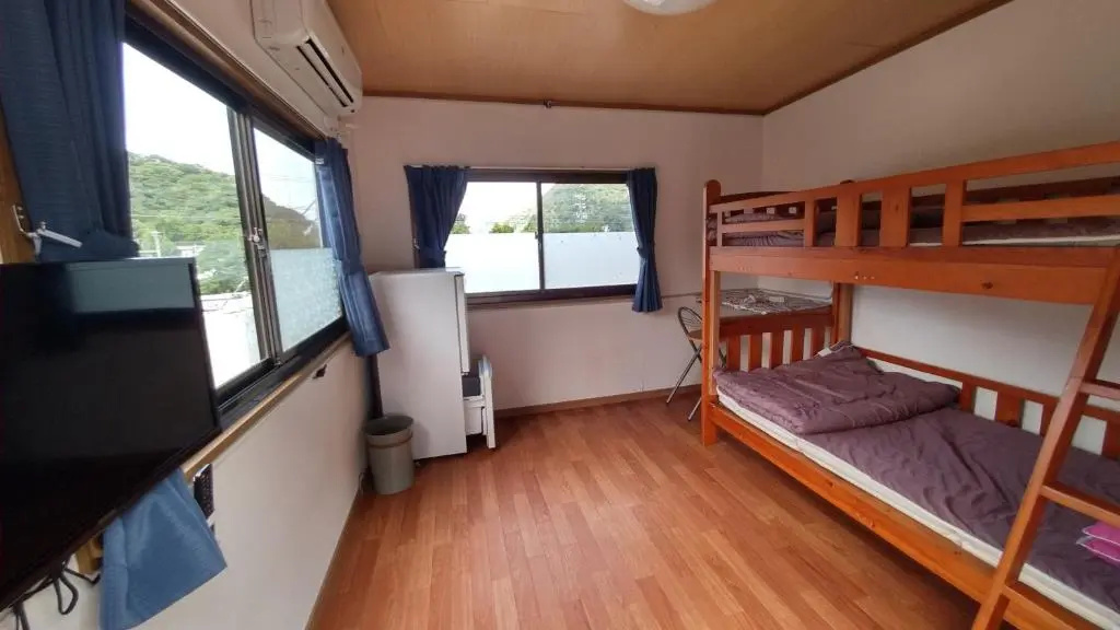 Economy room