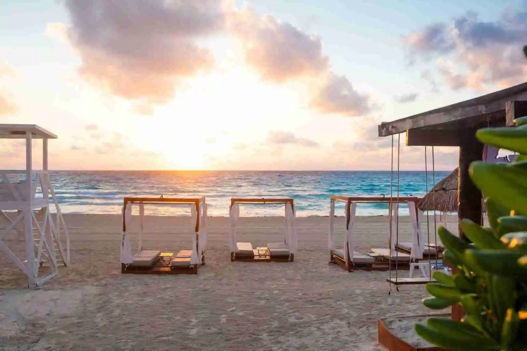Beach & Waterfront