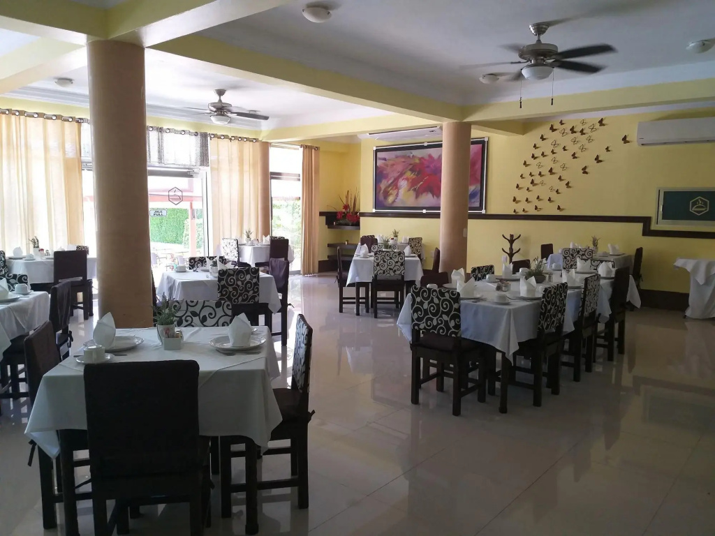 Food & Beverage