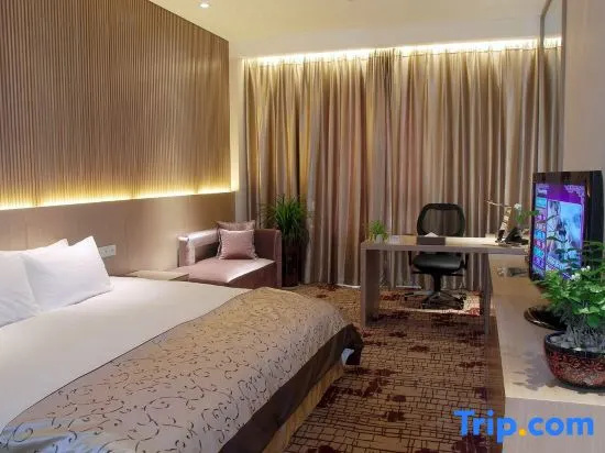 Standard Double room with view (full double bed)