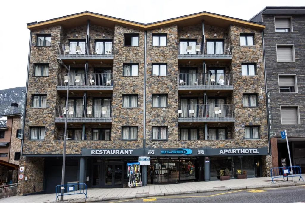 Apartaments Shusski by Nexta.