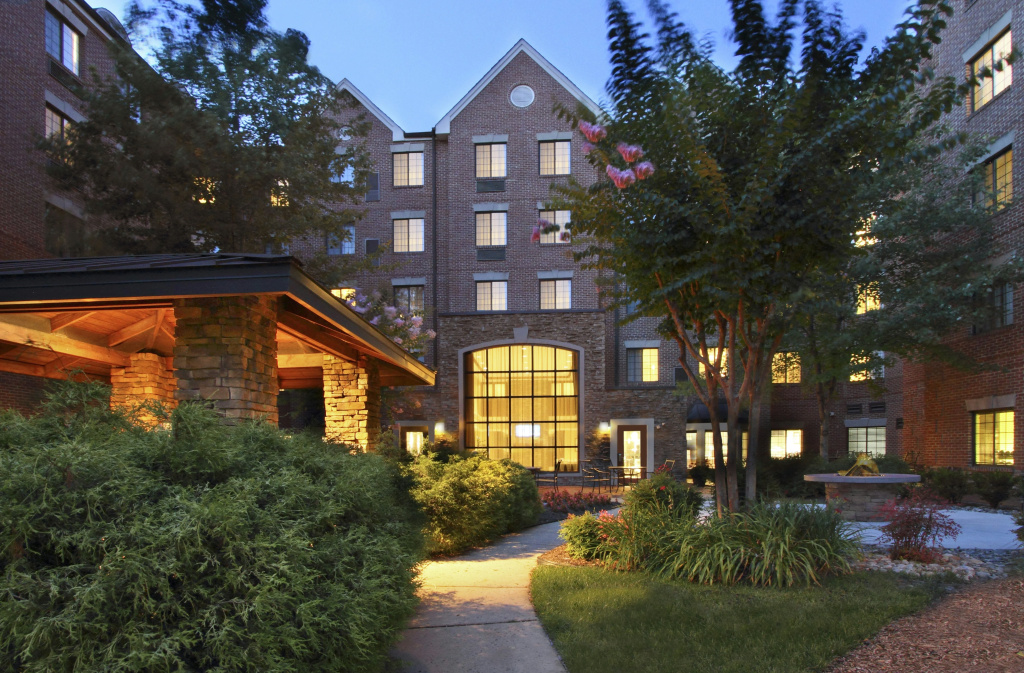 Staybridge Suites Tysons - McLean by IHG