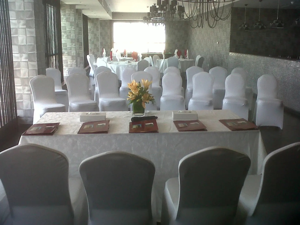 Al Manzil Hotel Bahrain - фото 14