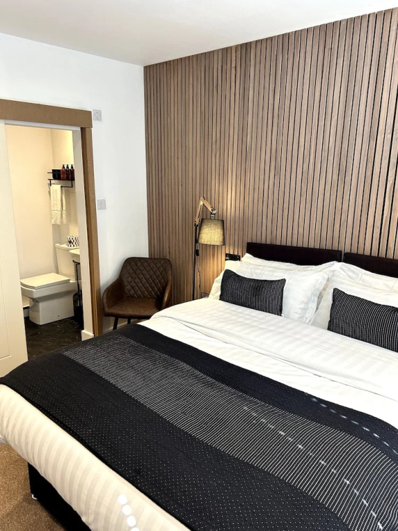 Bromielaw Room Only En Suite Accommodation