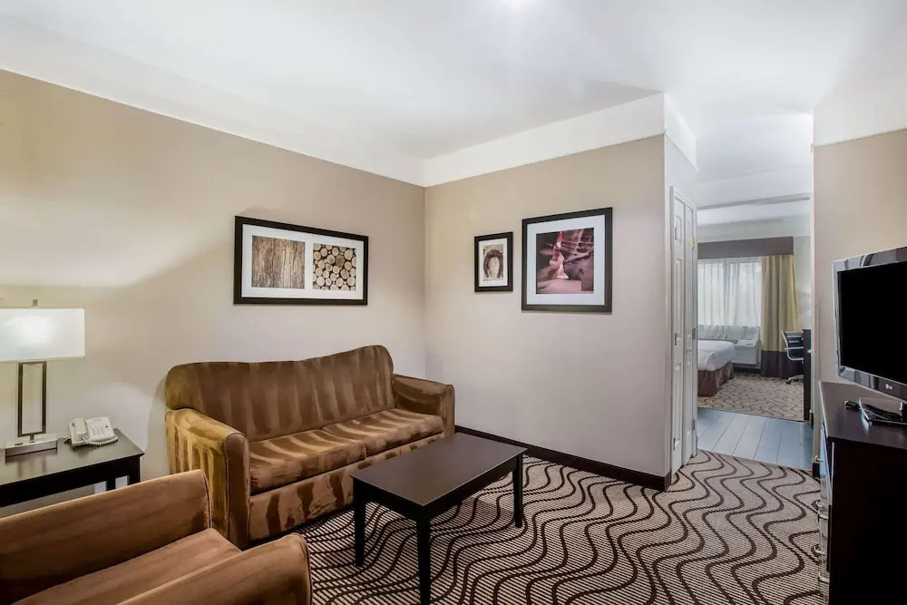 La Quinta Inn & Suites by Wyndham Pasadena - Chambres