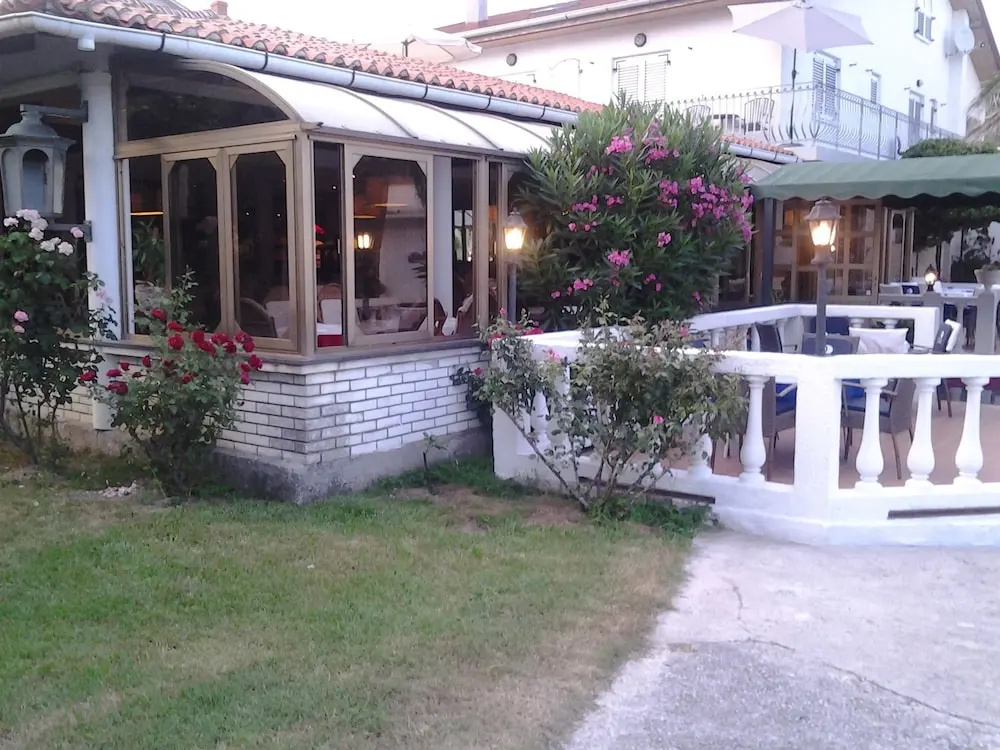 Hotel photo 12