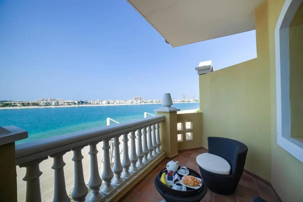Deluxe 4BR Palm Villa With Private Beach and Pool with Complimentary Golf