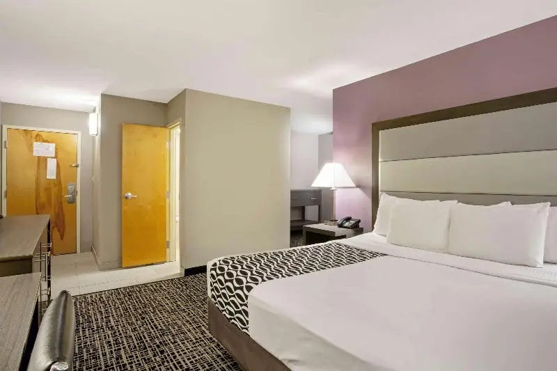 La Quinta Inn by Wyndham Radford - Chambres
