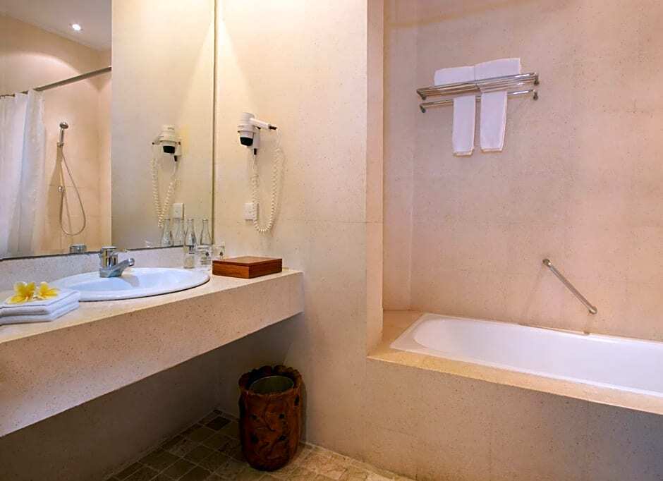 Keraton Jimbaran Resort & Spa