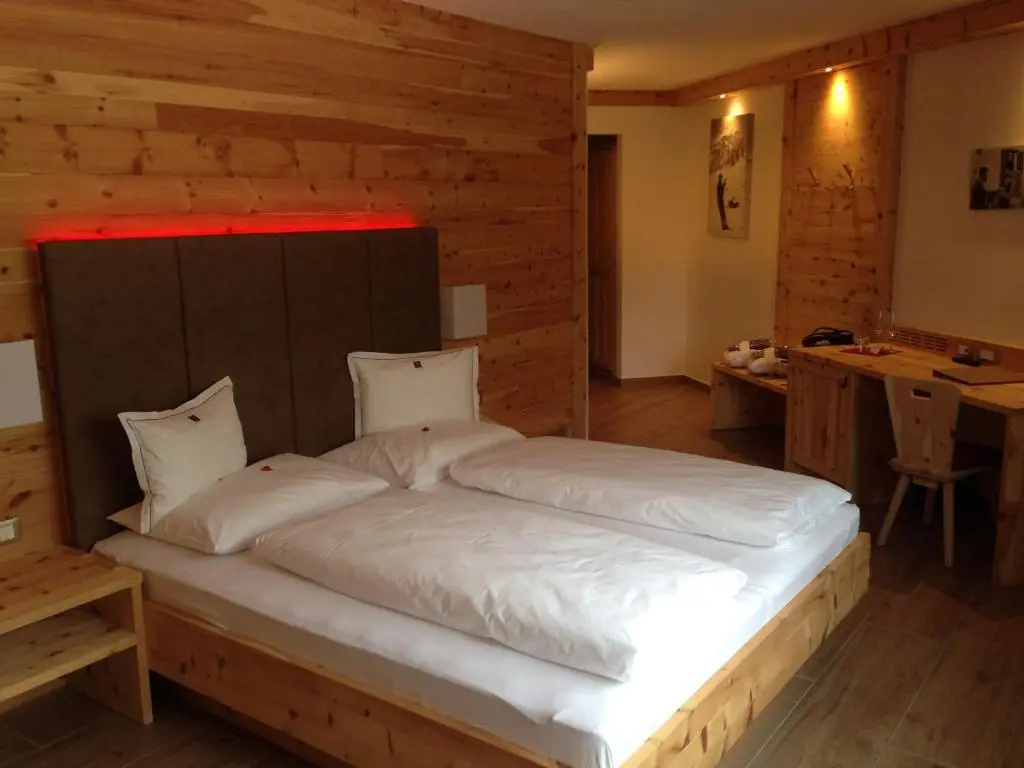 Passo Sella Dolomiti Mountain Resort - Chambres