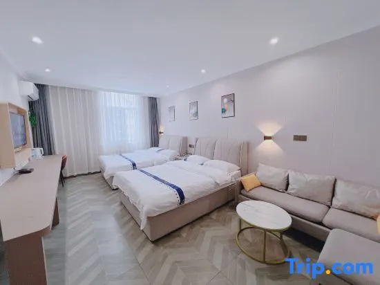 Madrigal hotel 125