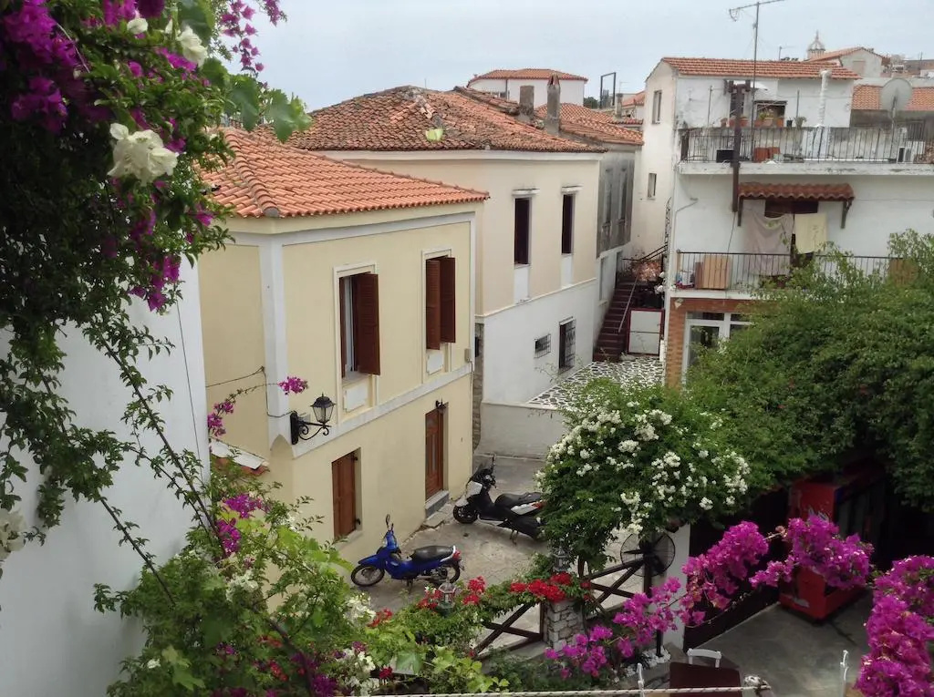 Mouria Hotel